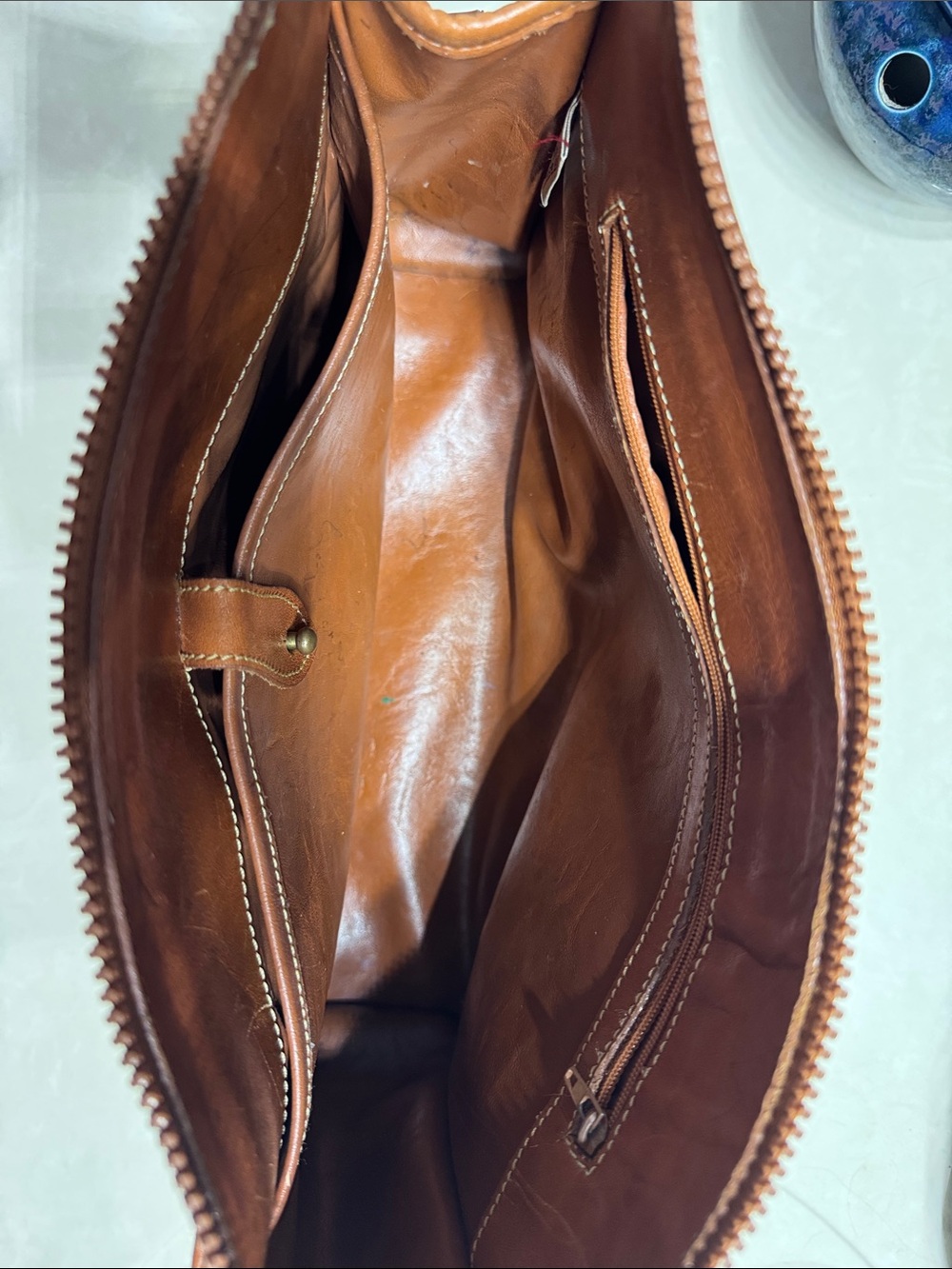 Dooney and Bourke White And Tan Purse - Picture 5 of 10
